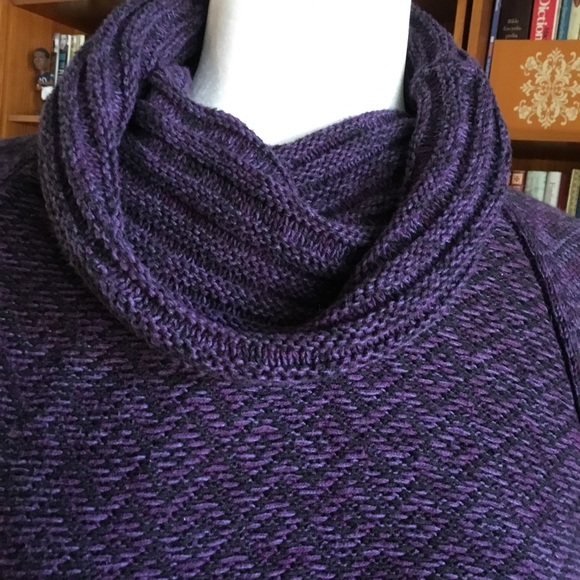 NOMADIC TRADERS SWEATER - Picture 6 of 7